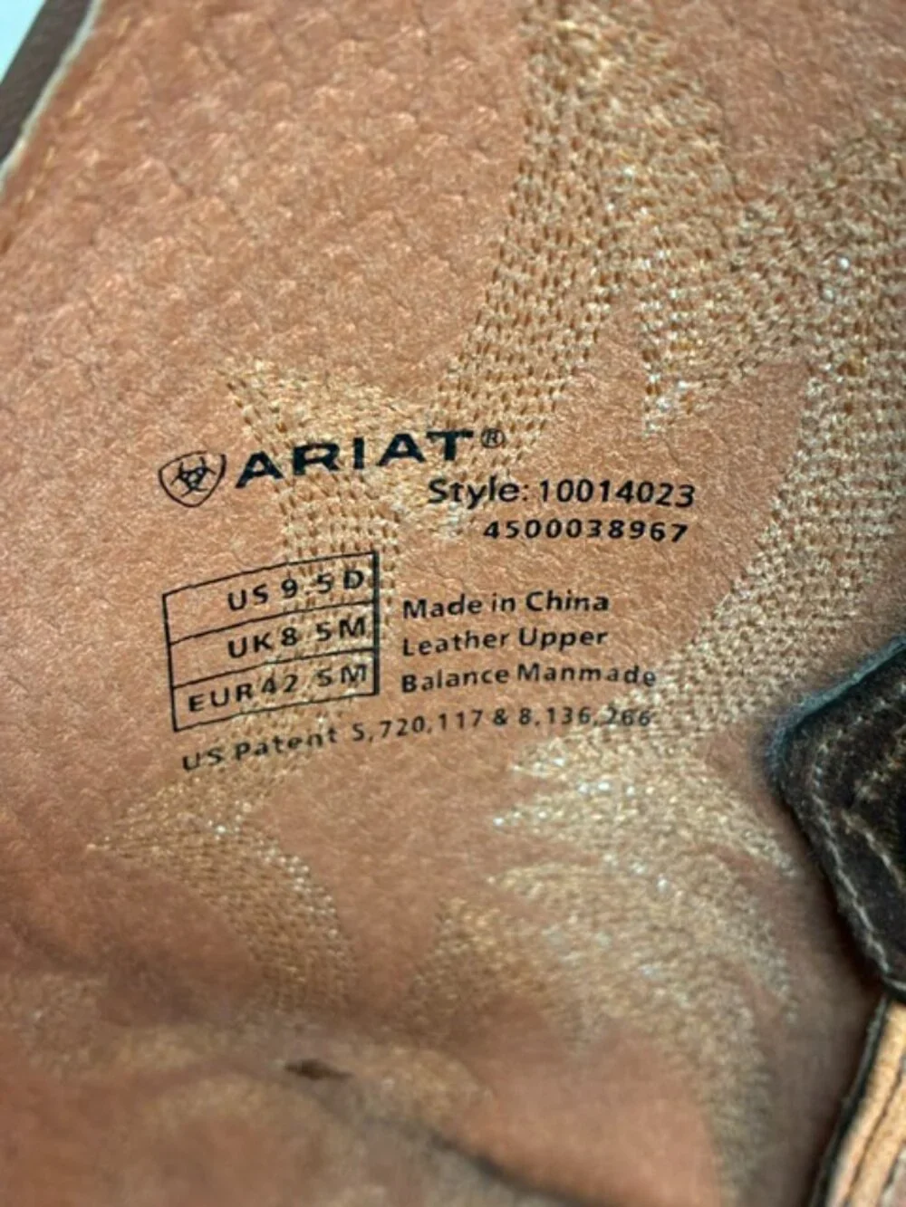 Ariat Men's 9.5D Western Cowboy Boots Leather Upper Square Toe 10014023